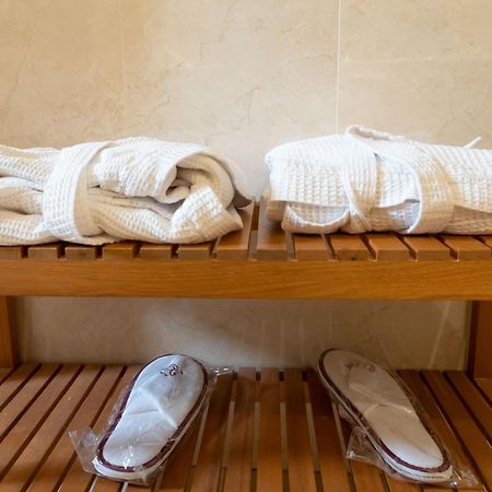 Hotel Puerta De La Luna Baeza Ngoại thất bức ảnh