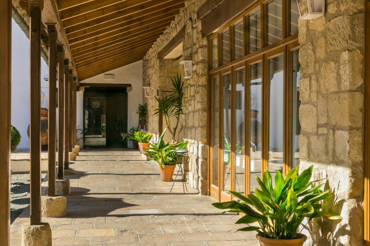 Hotel Puerta De La Luna Baeza Ngoại thất bức ảnh