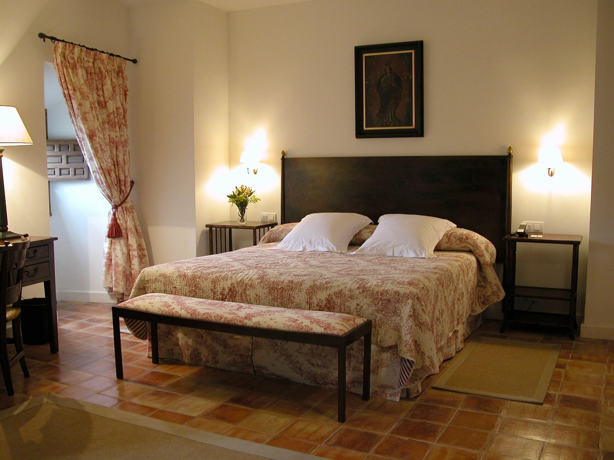 Hotel Puerta De La Luna Baeza Phòng bức ảnh