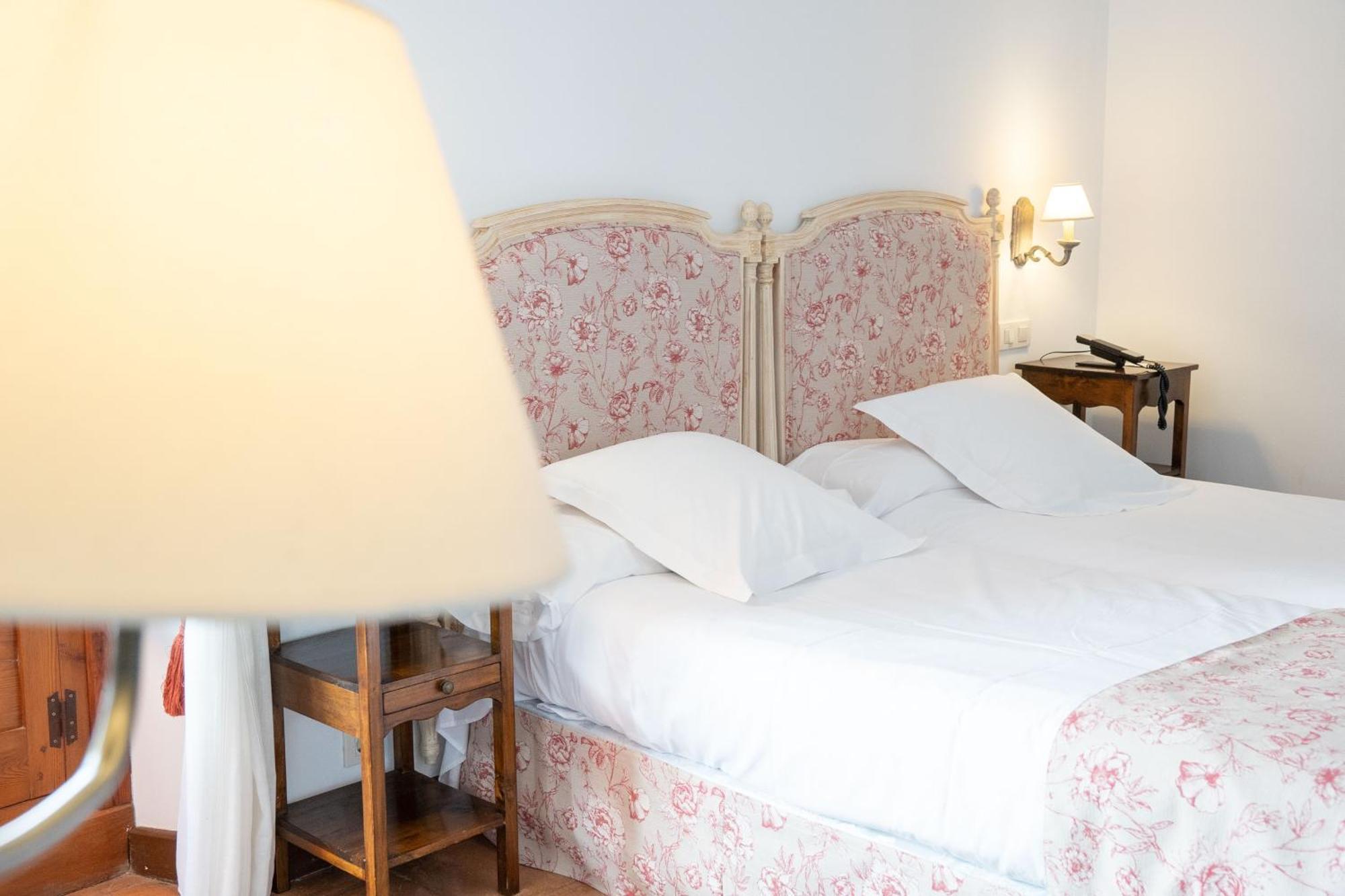 Hotel Puerta De La Luna Baeza Ngoại thất bức ảnh