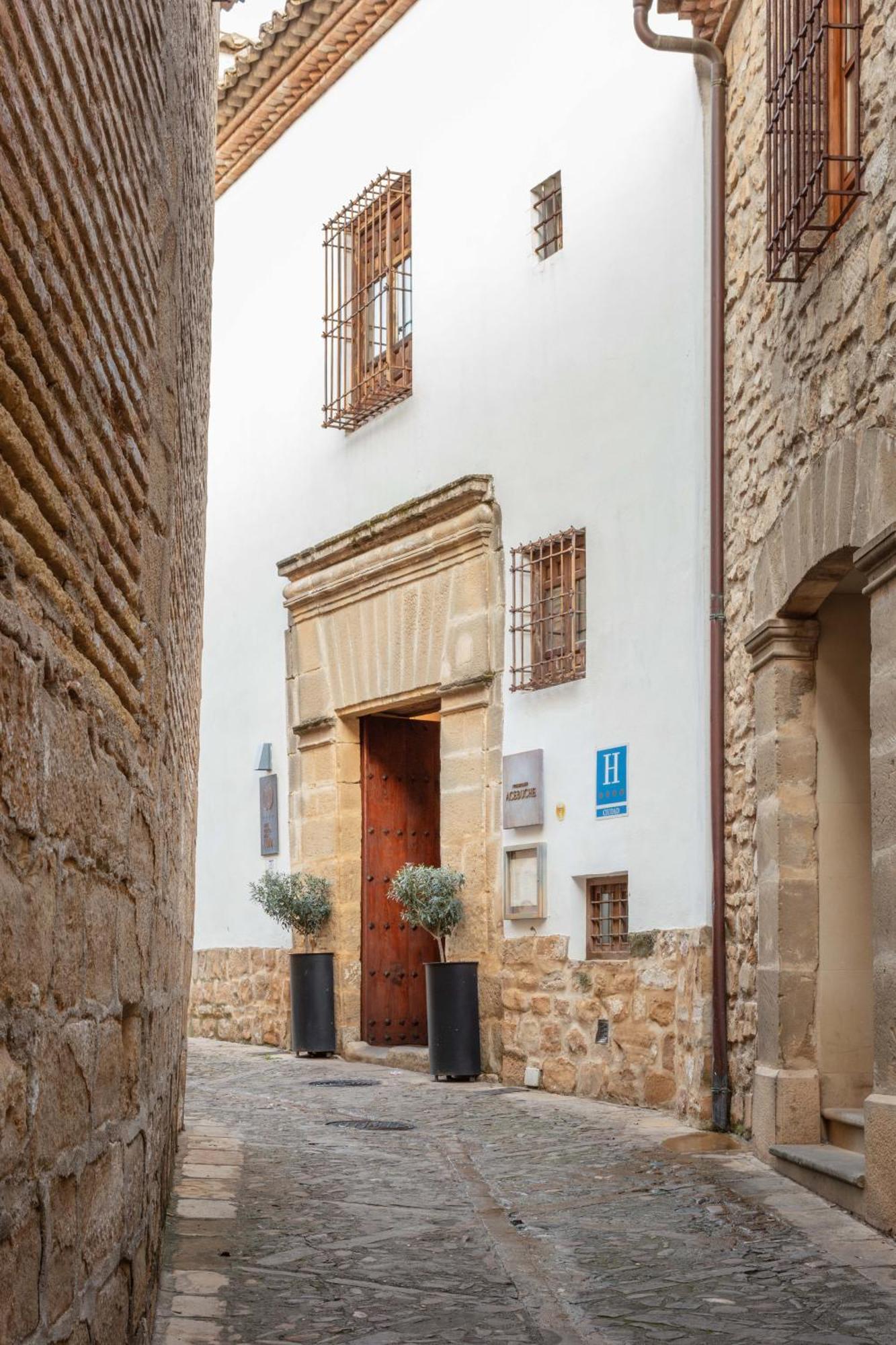 Hotel Puerta De La Luna Baeza Ngoại thất bức ảnh