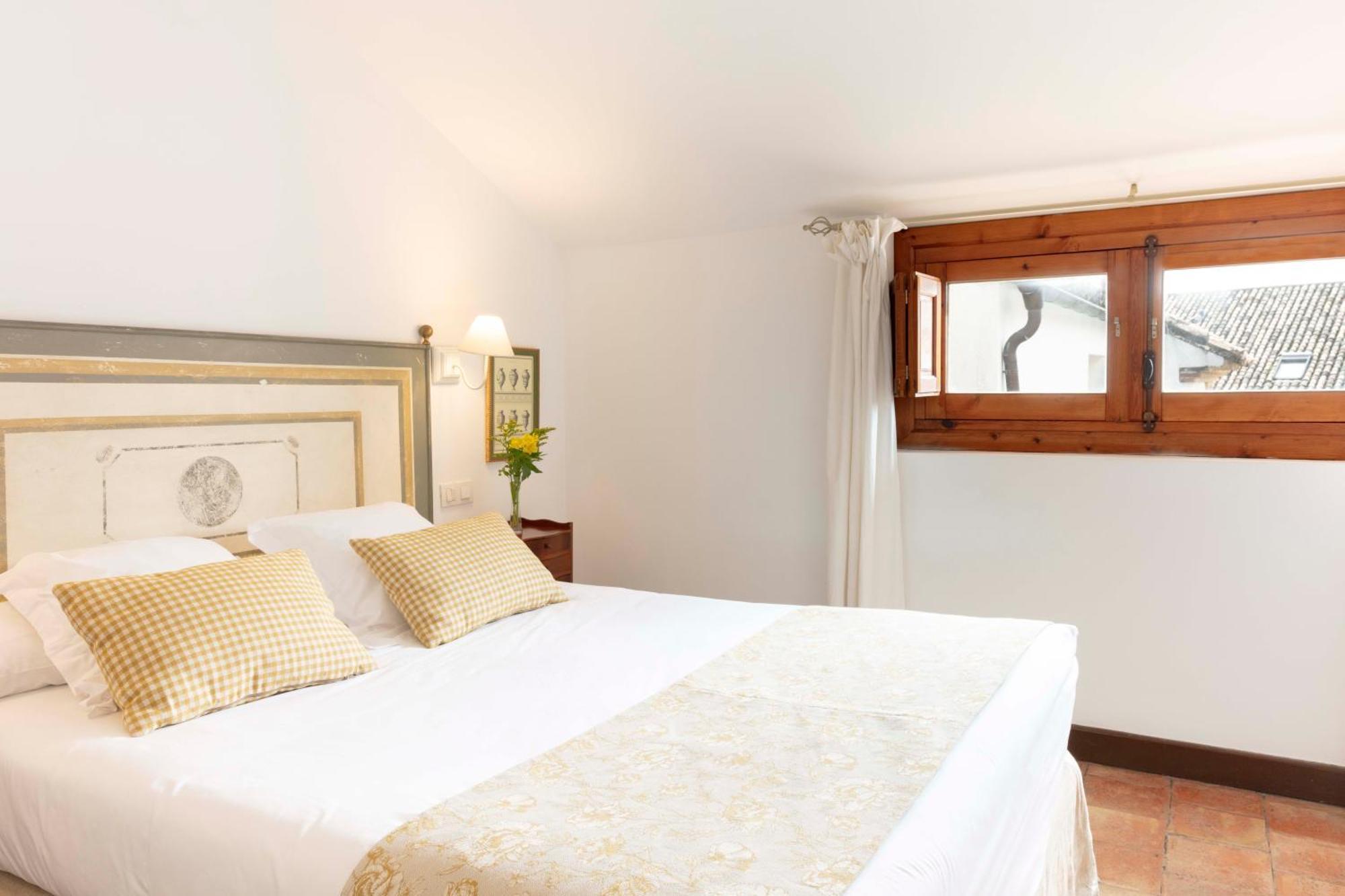Hotel Puerta De La Luna Baeza Ngoại thất bức ảnh