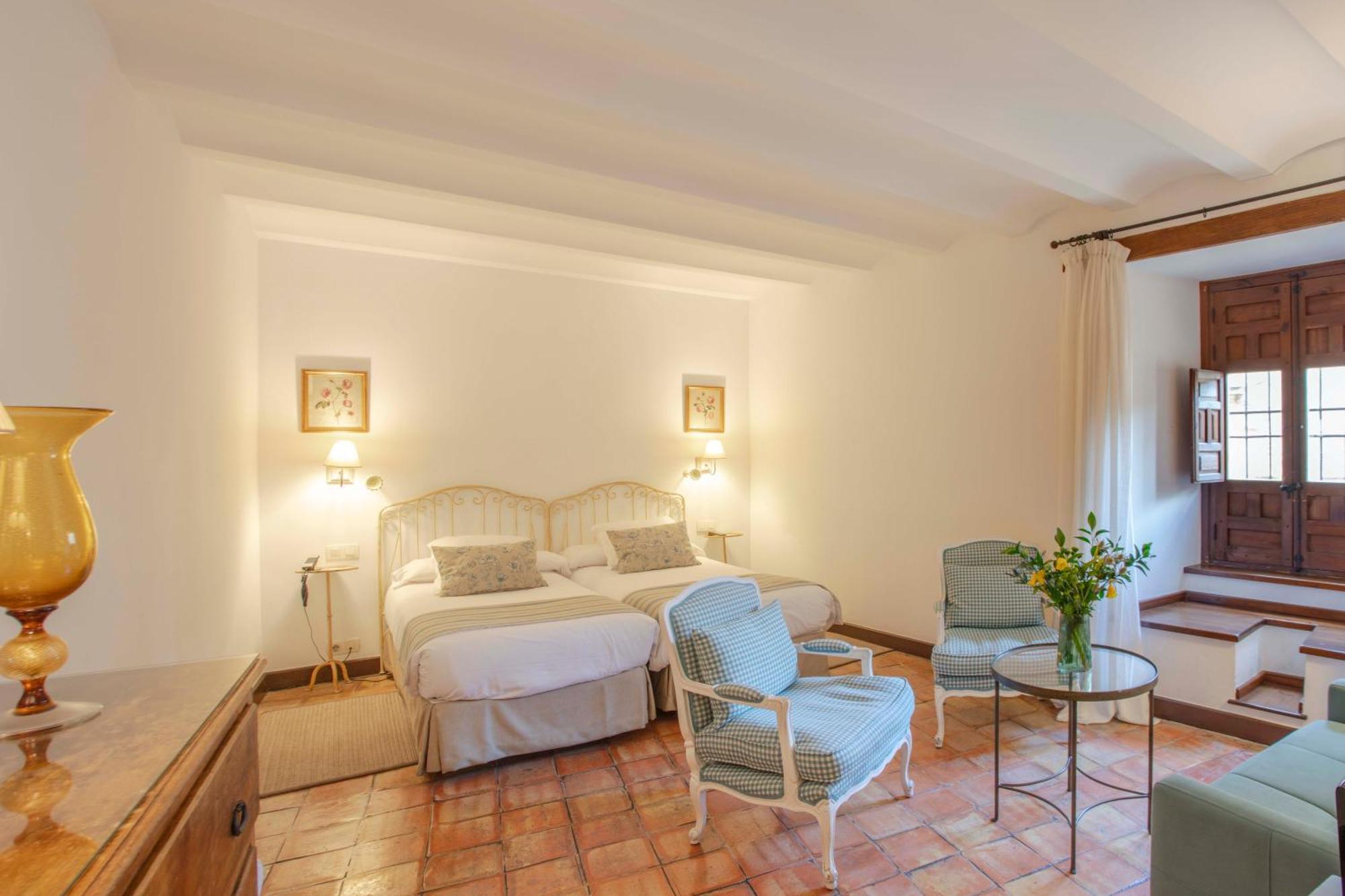Hotel Puerta De La Luna Baeza Ngoại thất bức ảnh